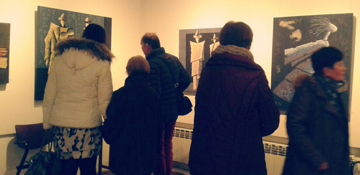 Visitantes exposición de pintura